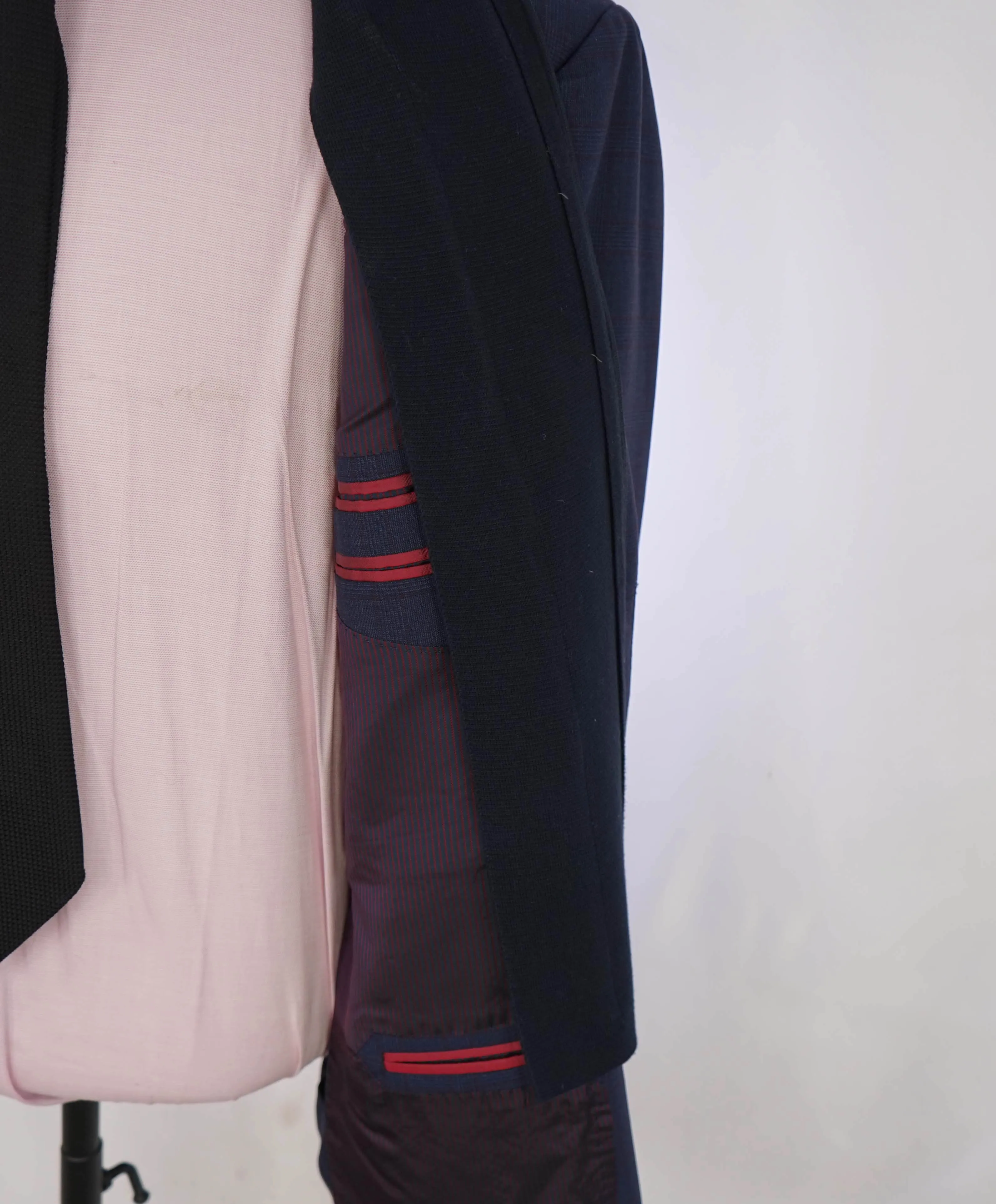 $2,095 CORNELIANI - Wool Navy & Red Suede Detail Sweater Insert Coat / Blazer - 40R