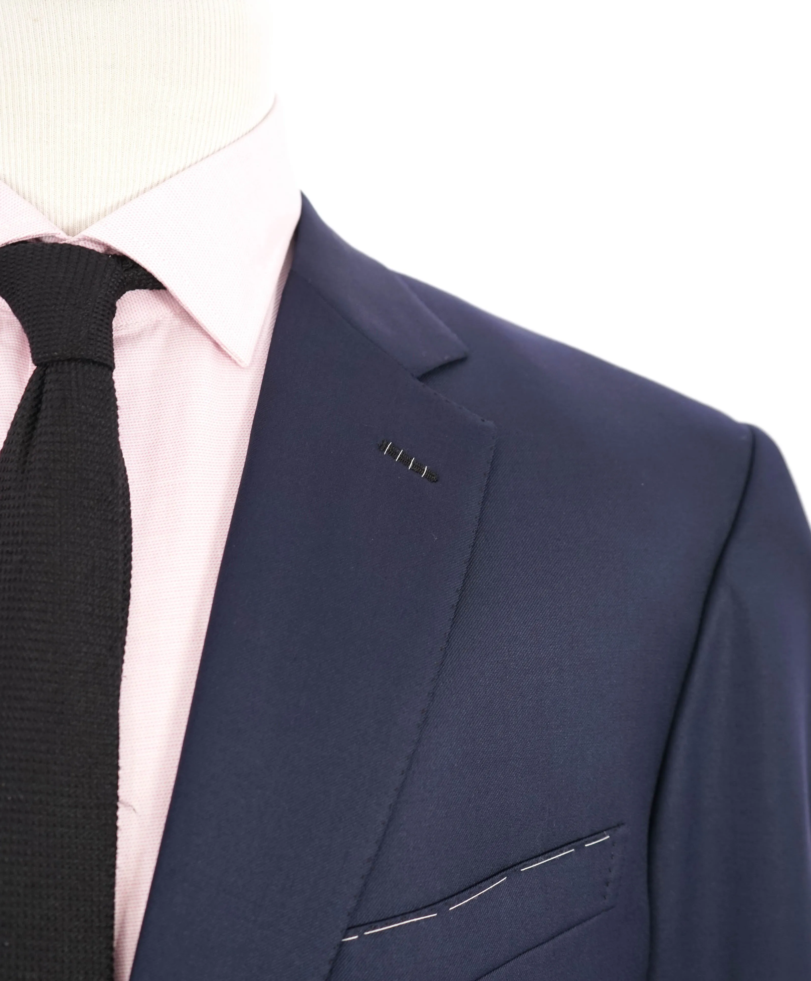 $4,800 BRIONI - NAVY 2-Button *CLOSET STAPLE* Hand Made Italy Blazer- 48R US