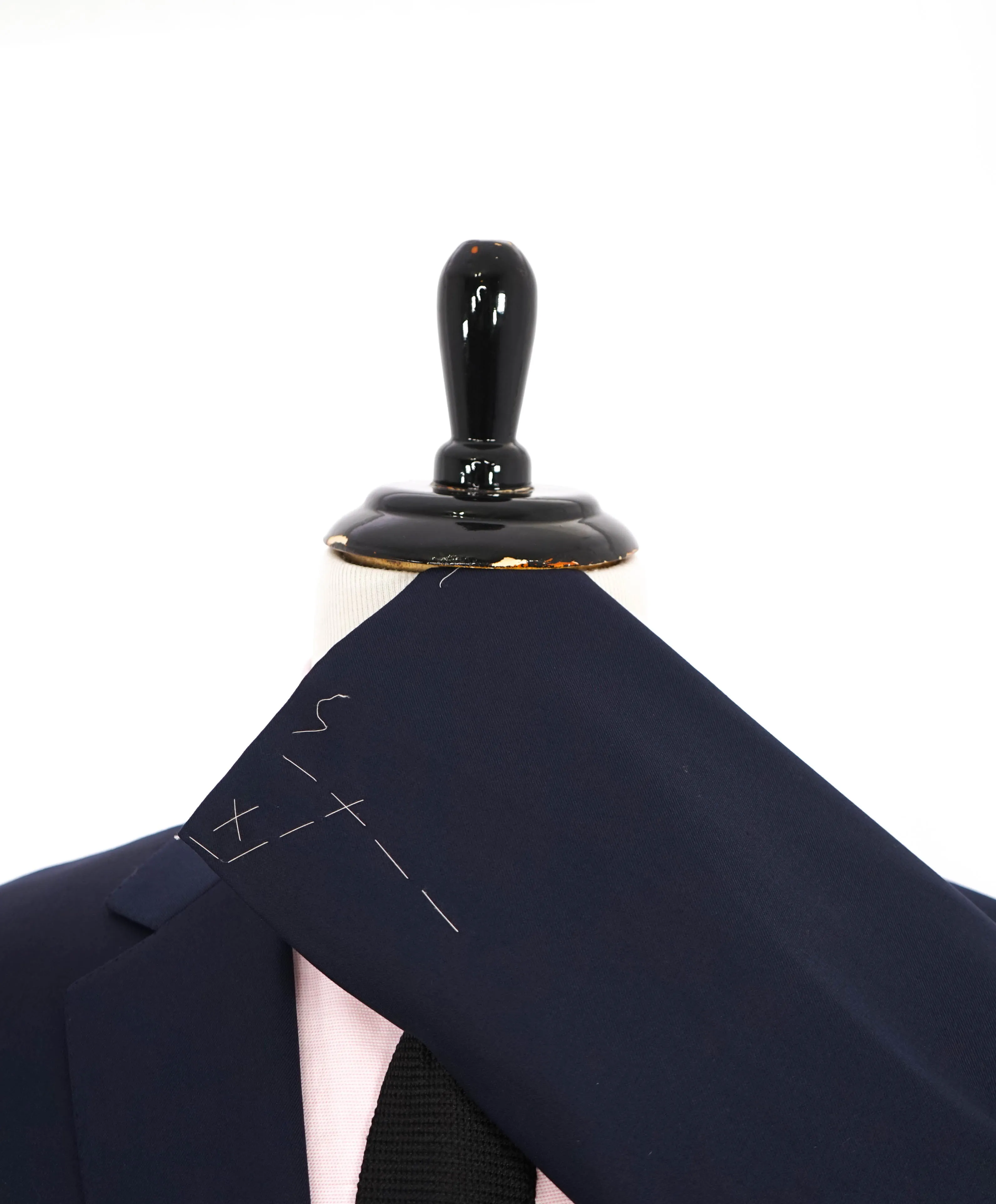 $4,800 BRIONI - NAVY 2-Button *CLOSET STAPLE* Hand Made Italy Blazer- 48R US