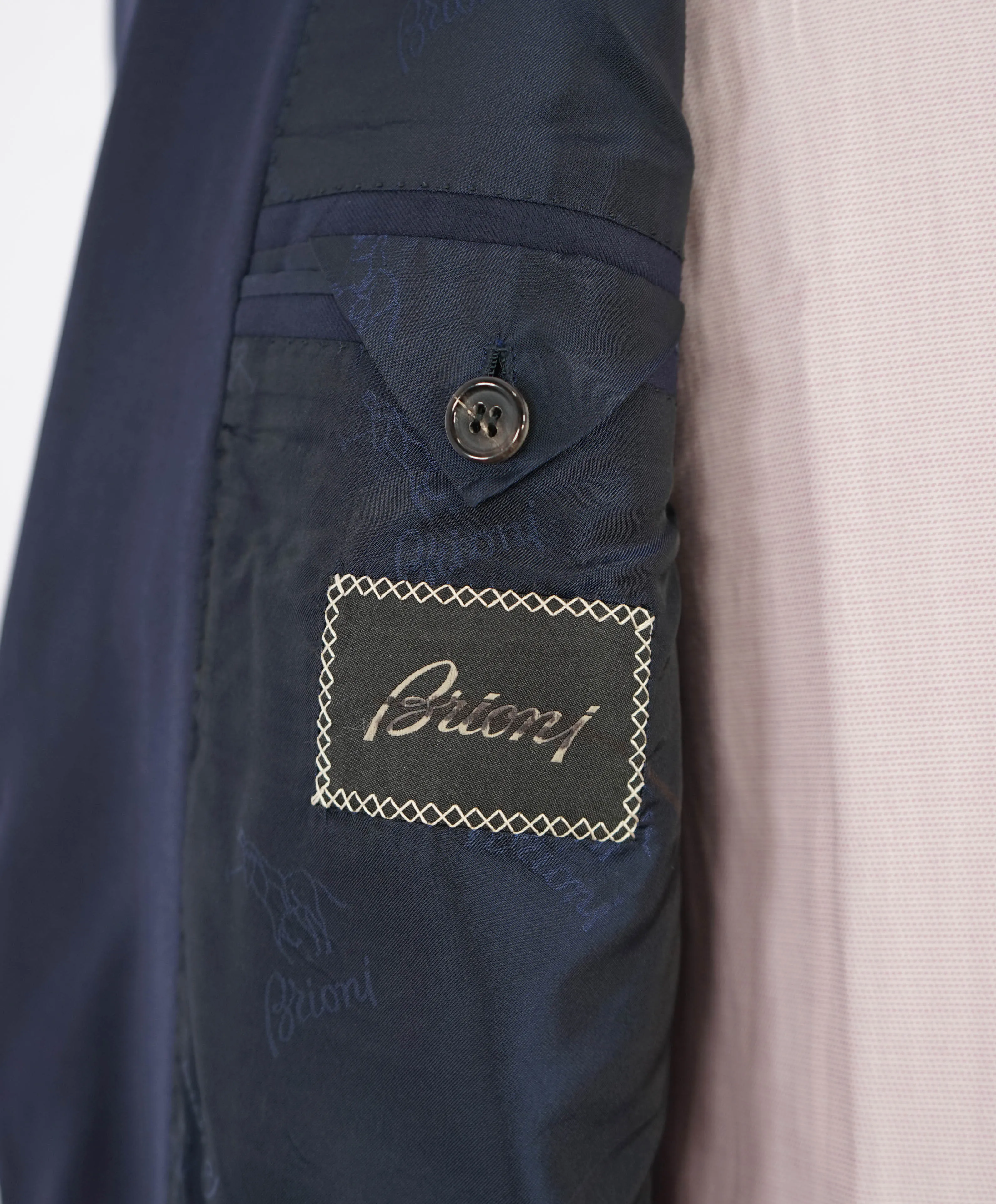 $4,800 BRIONI - NAVY 2-Button *CLOSET STAPLE* Hand Made Italy Blazer- 48R US
