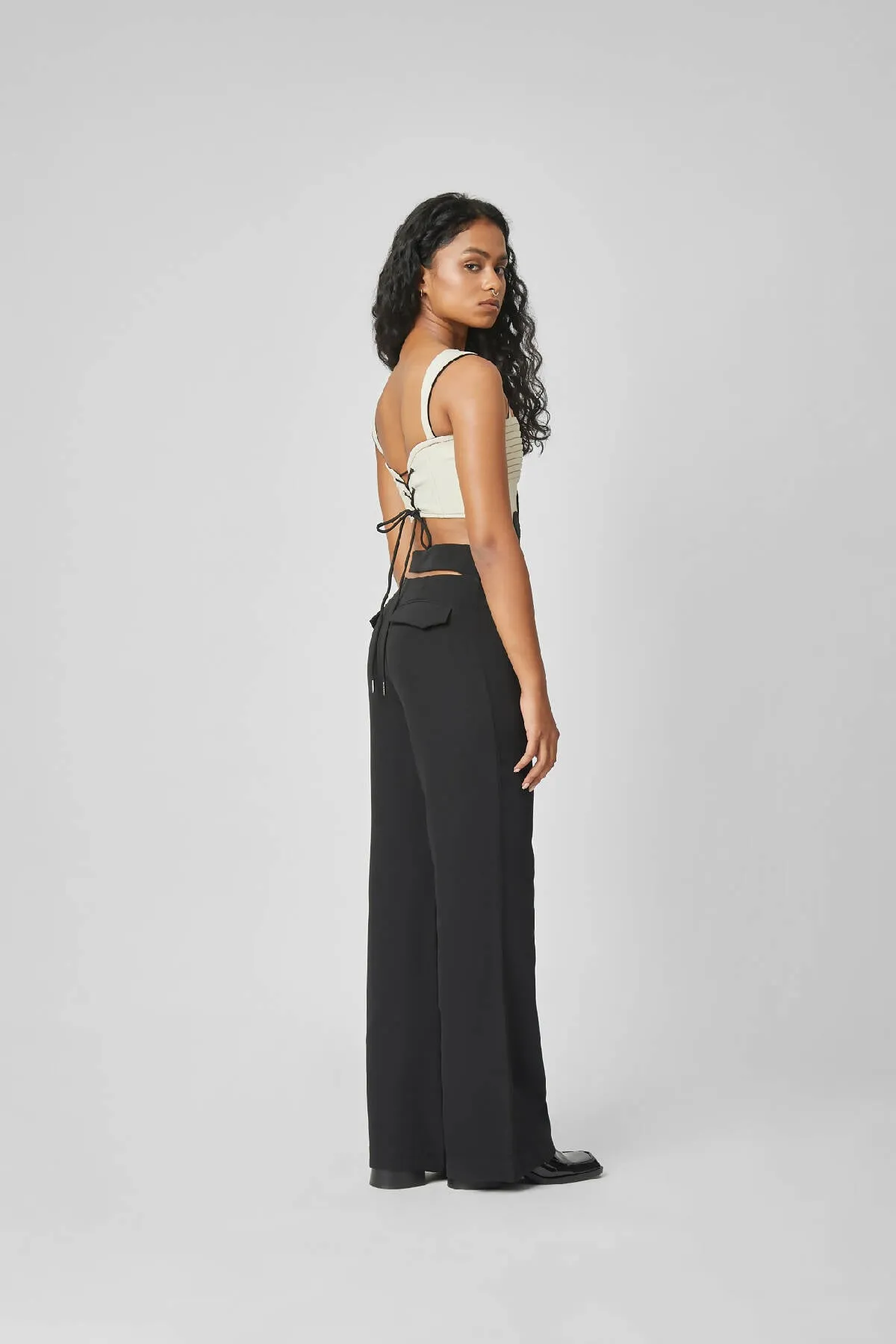 CUTOUT FLARED PANTS