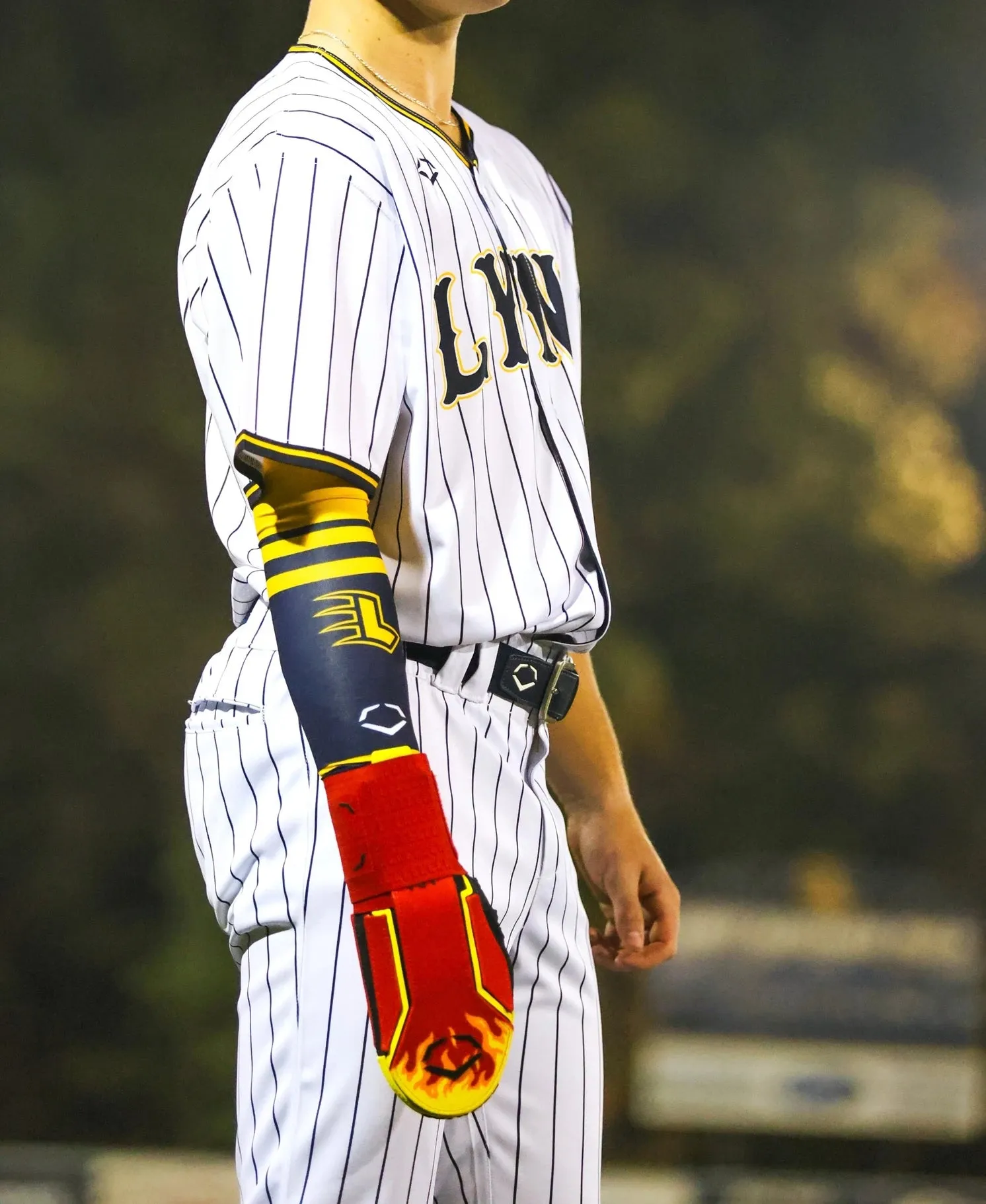 Evoshield X-SRZ “STAY HOT” Sliding Mitt 2.0 Protective Hand Guard