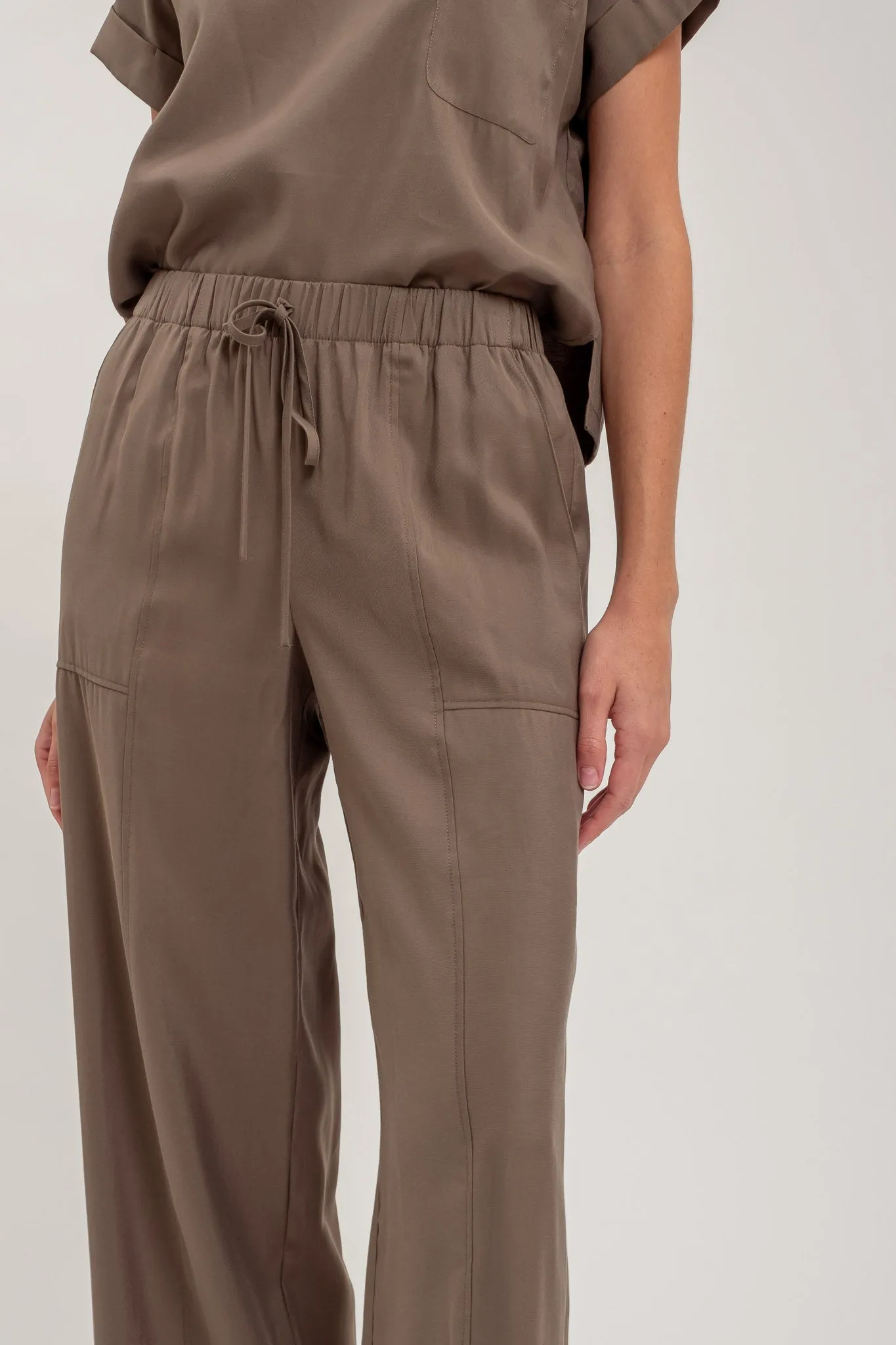 HIGH WAIST DRAWSTRING STRAIGHT LEG PANTS