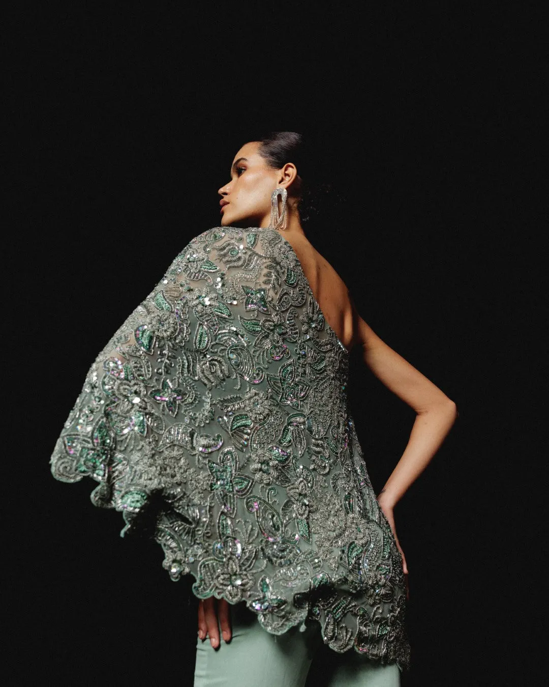 Meadow Off-Shoulder Cape