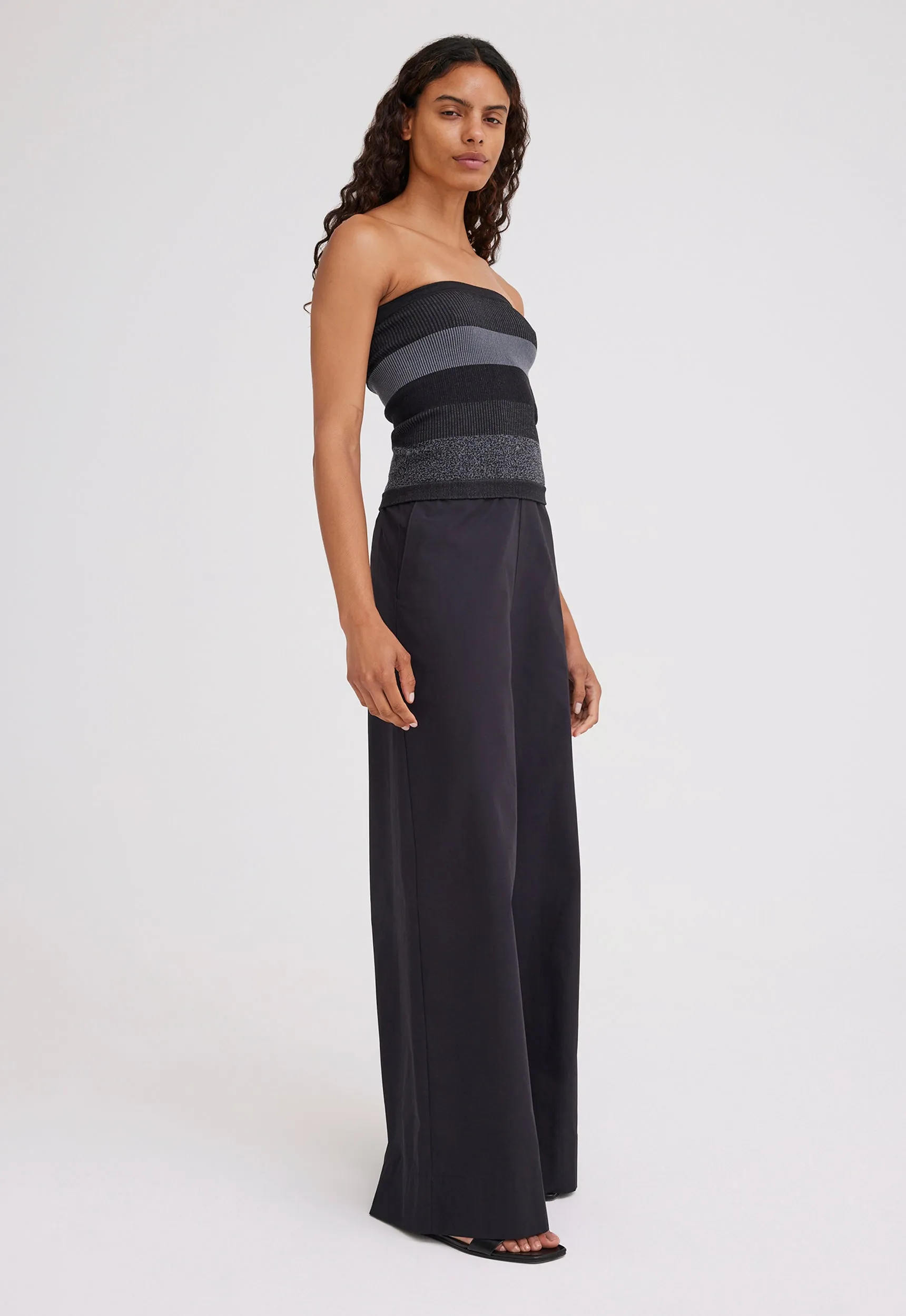 NAGNATA Yang Tube Top - Black/Black
