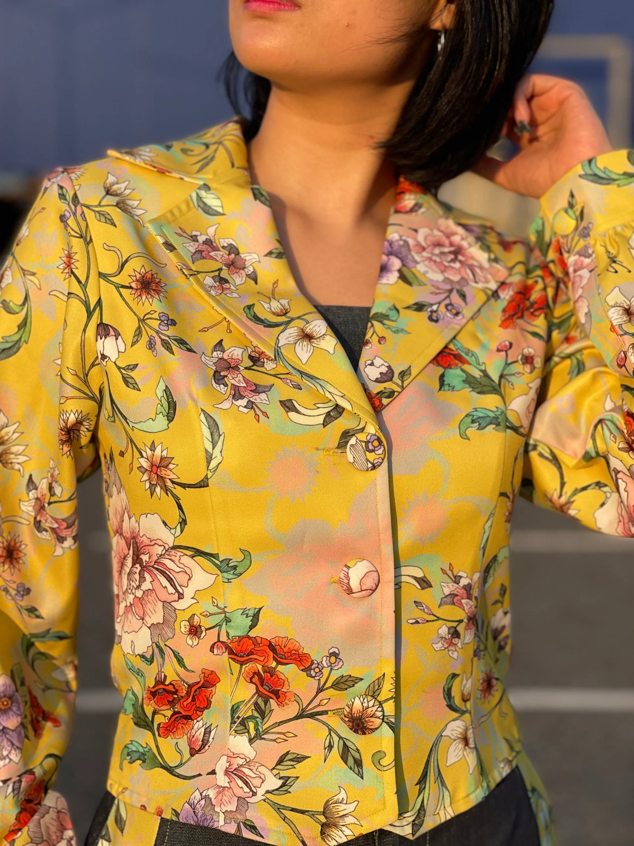 SAAMU LH Cropped Blazer