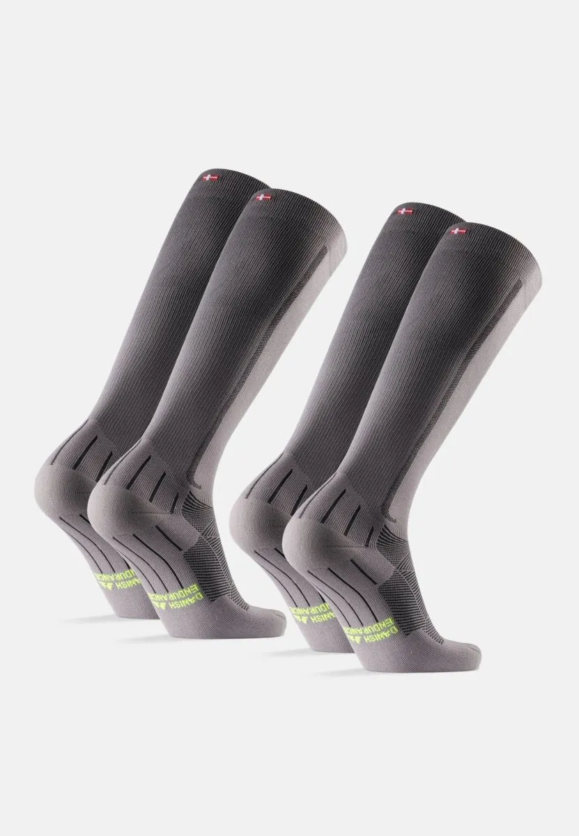 SPORTS COMPRESSION SOCKS