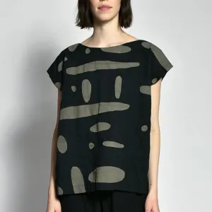 Uzi | Black Pebble Tee