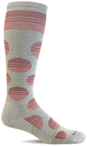Women's Featherweight Dot | Moderate Graduated Compression Socks