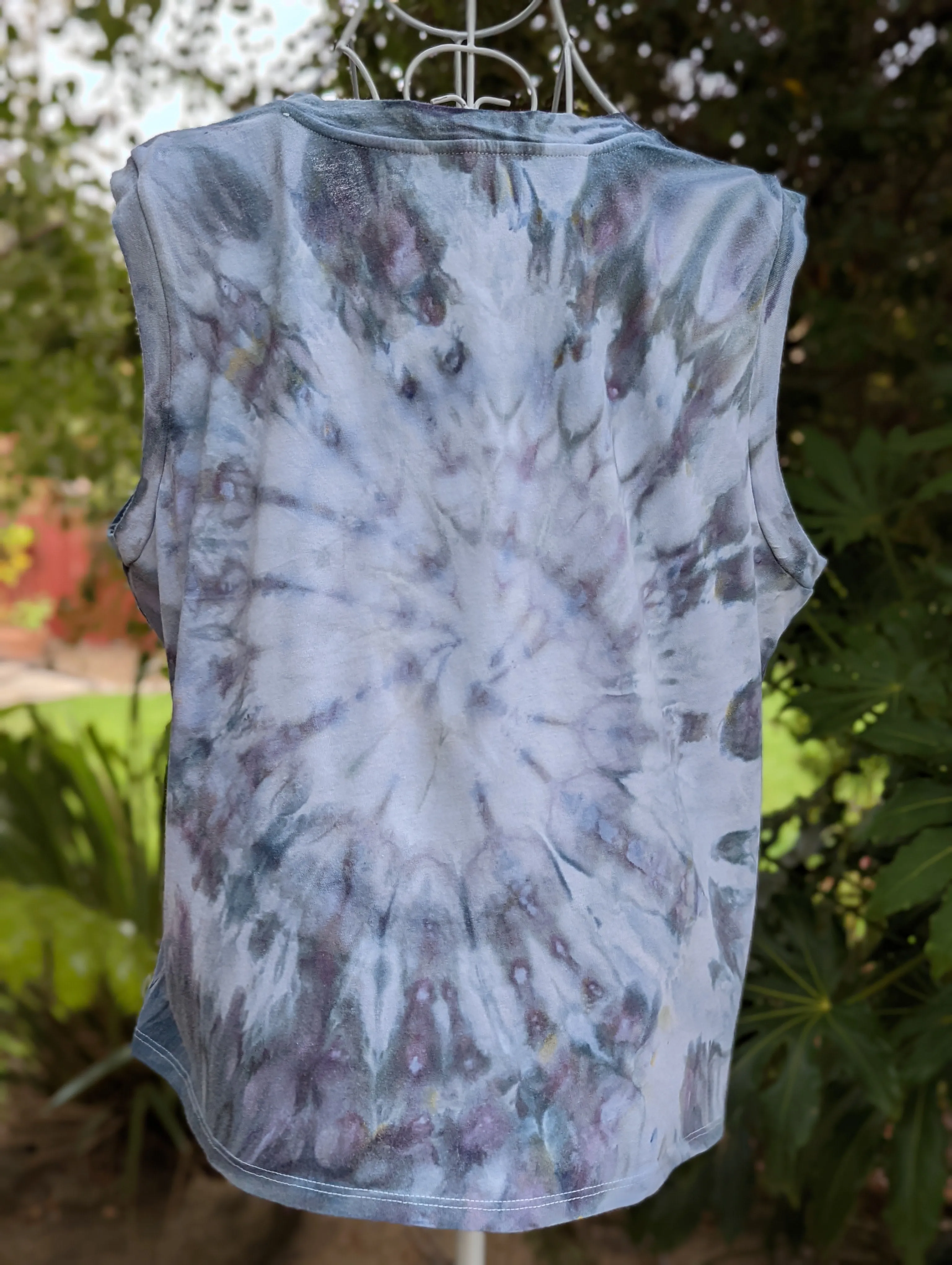 Women's XL Colander Spiral Pocket Tank Top in Cobalt and Shiitake