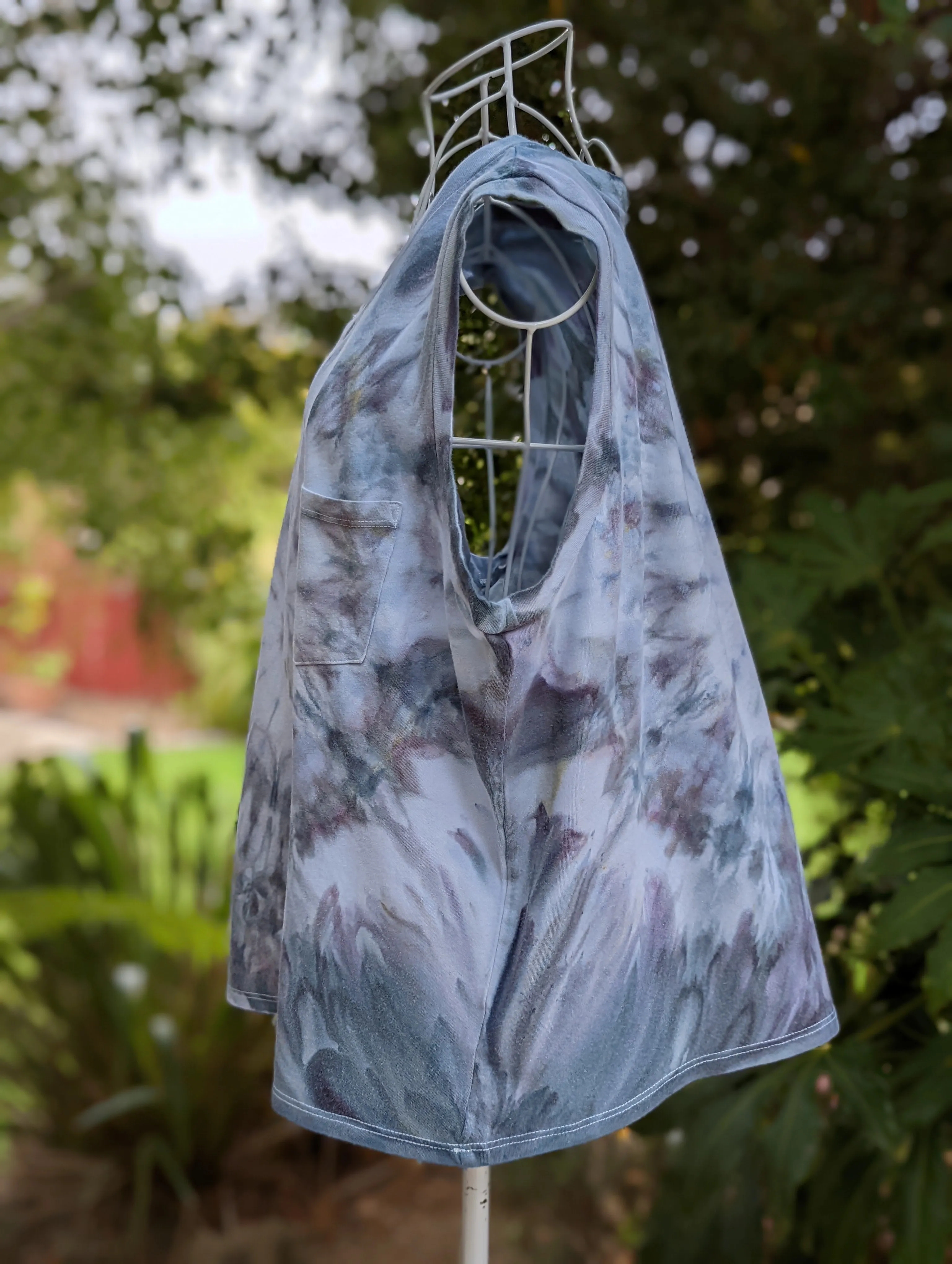 Women's XL Colander Spiral Pocket Tank Top in Cobalt and Shiitake